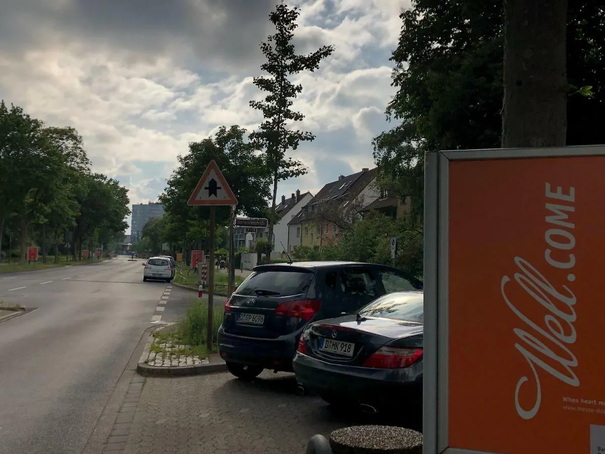 Pension Pagalies Dusseldorf Guest house